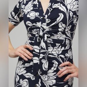EUC White House Black Market Navy & White Floral Midi Dress in Size 6